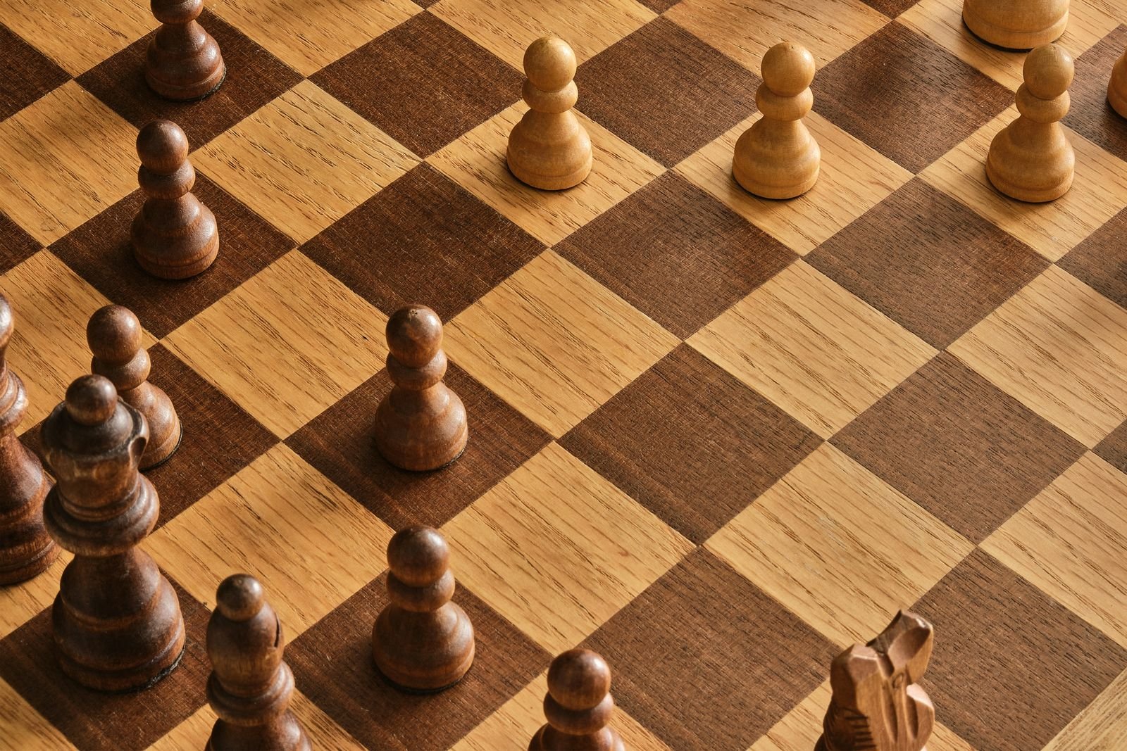 Pièces d’échiquier — stratégie